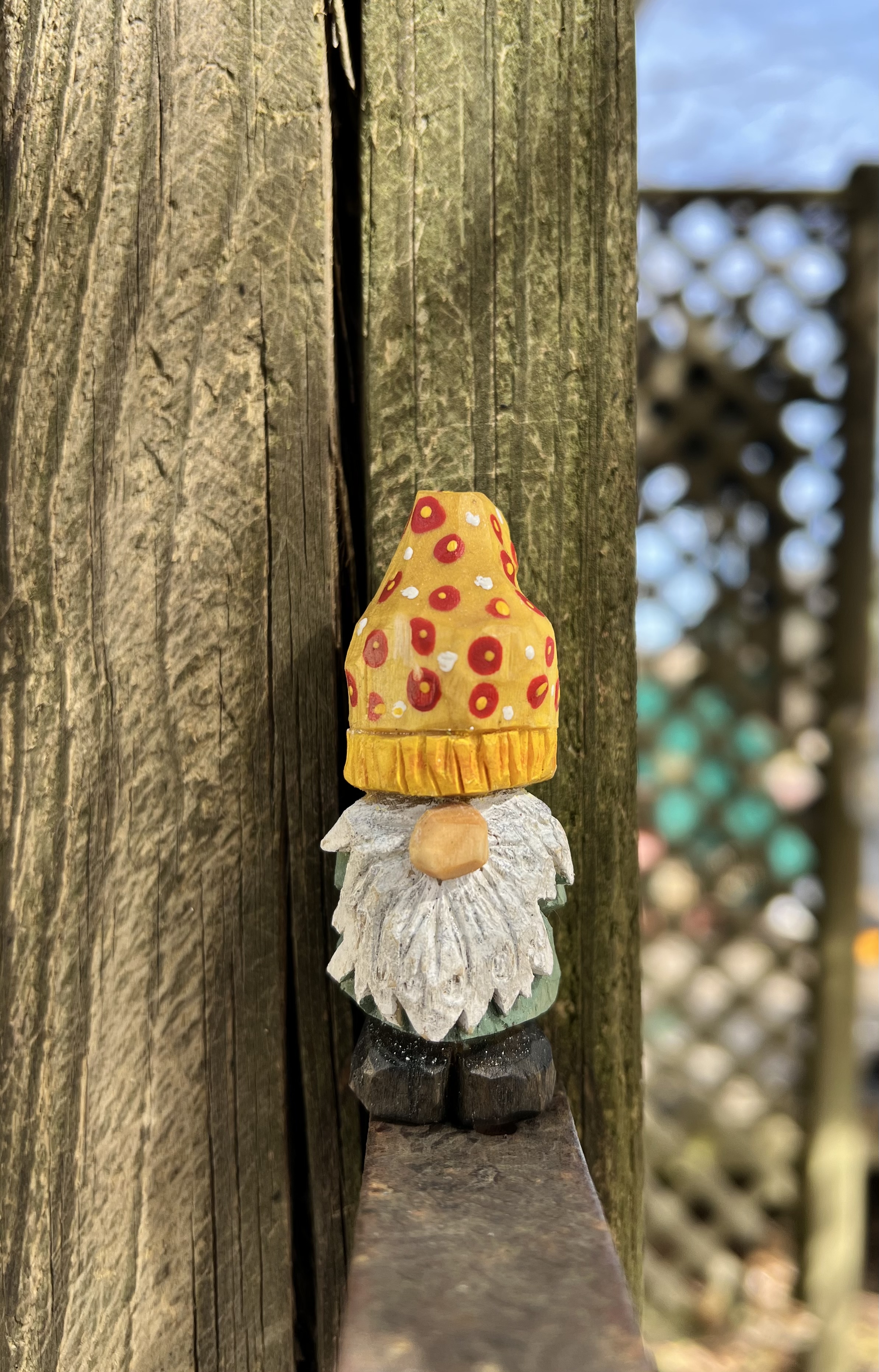 Gnome painted front