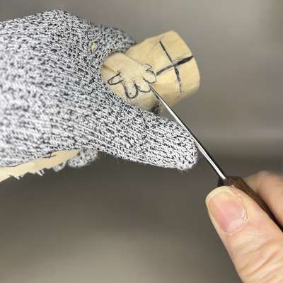 Separating fingers on Bigfoot