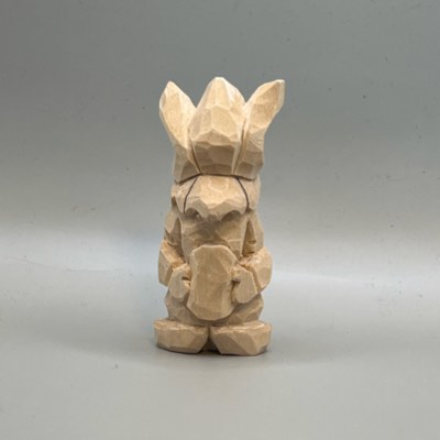 Lines are added on nose of Easter whittle