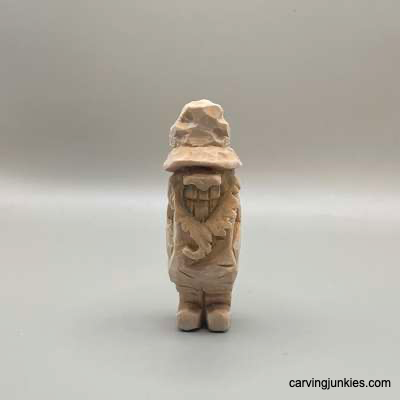 Front of unpainted hillbilly carving