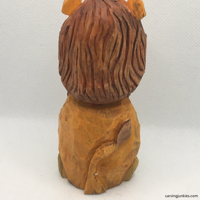 Back mane of lion wood carving