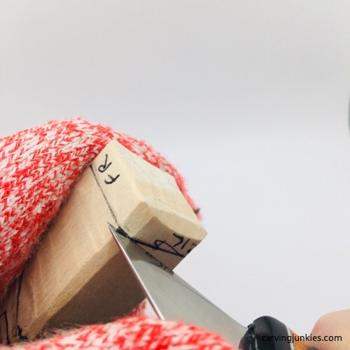 Carving base of mouse wood carving