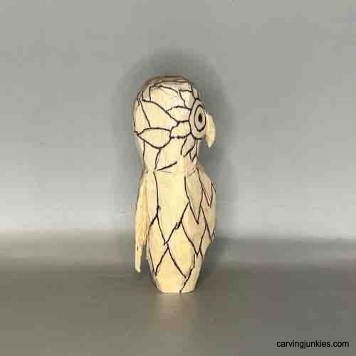 Make your own wooden owl with our comprehensive guide. Right feathers on owl carving