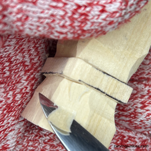 Rounding corners of flower pot on Valentine heart wood carving